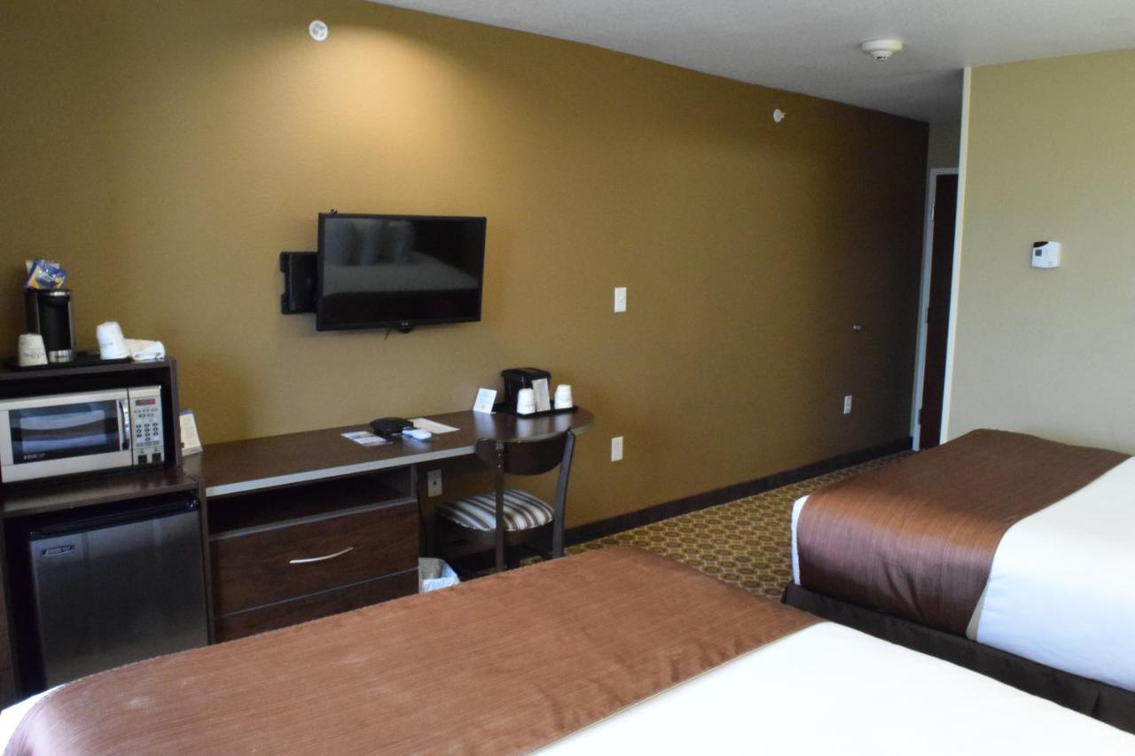 Queen Room with Two Queen Beds - Non-Smoking at Microtel Inn & Suites By Wyndham Pecos
