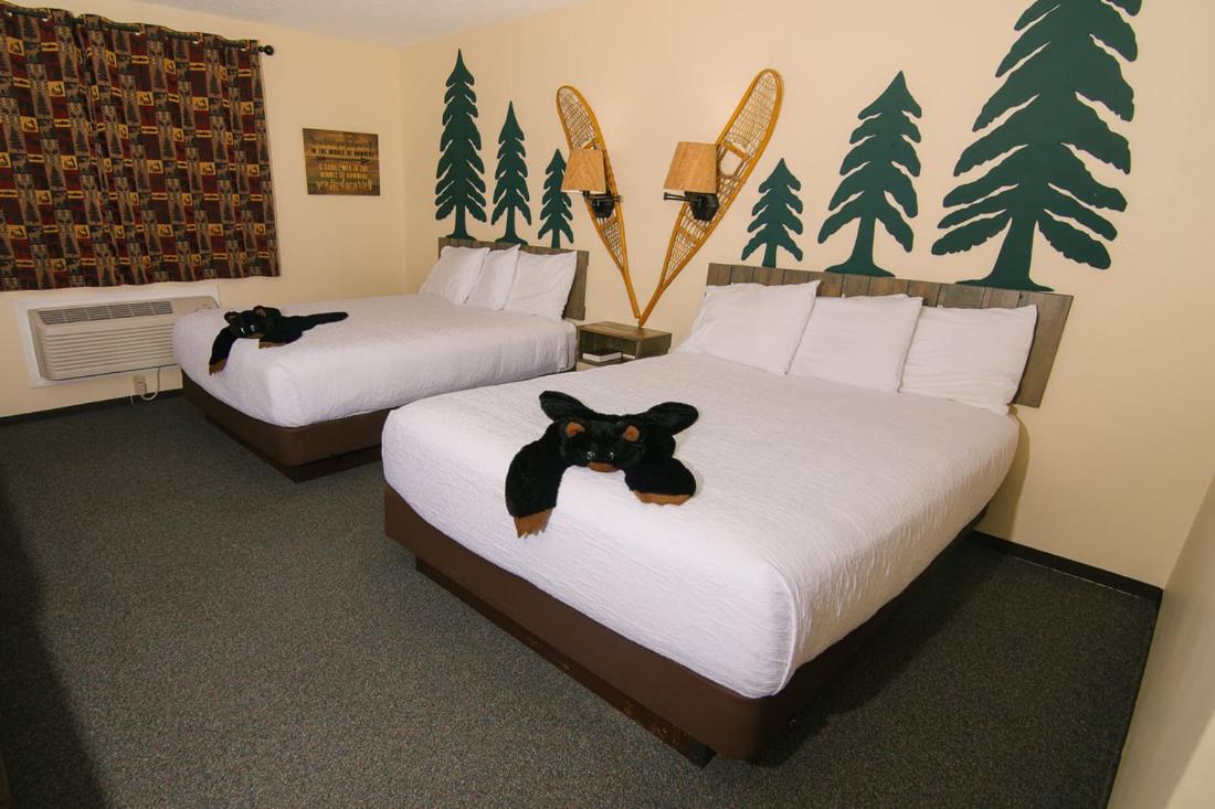 | Riverside Inn