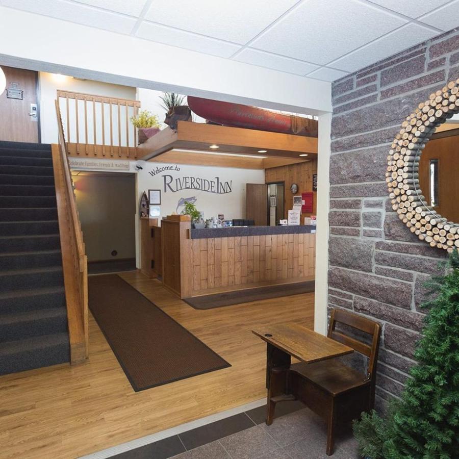 | Riverside Inn