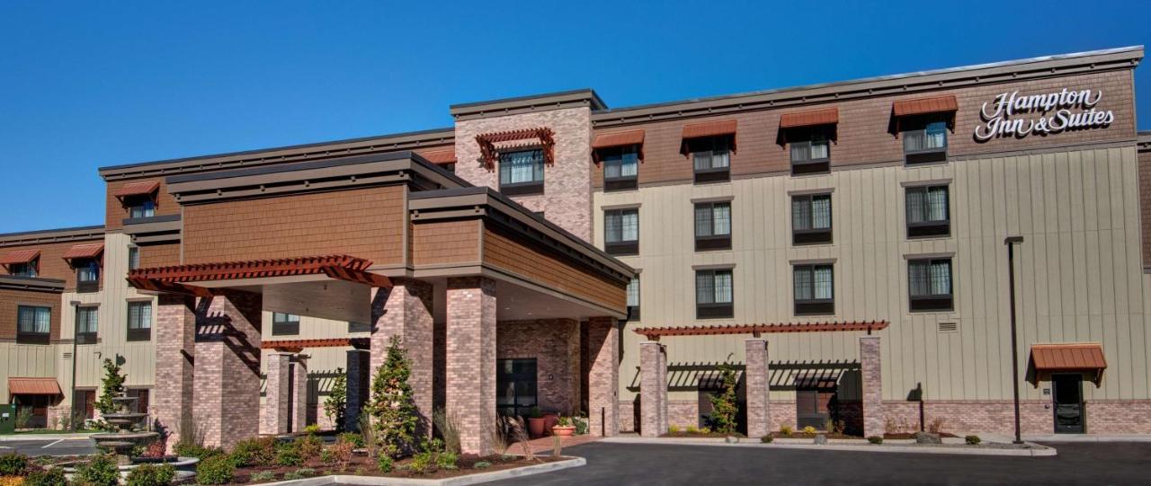 | Hampton Inn & Suites Astoria