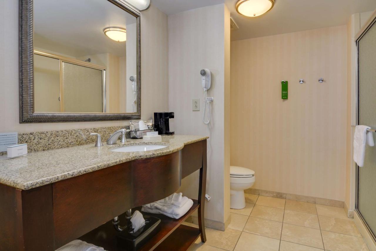 King Room - Non-Smoking at Hampton Inn Atlanta Fairburn