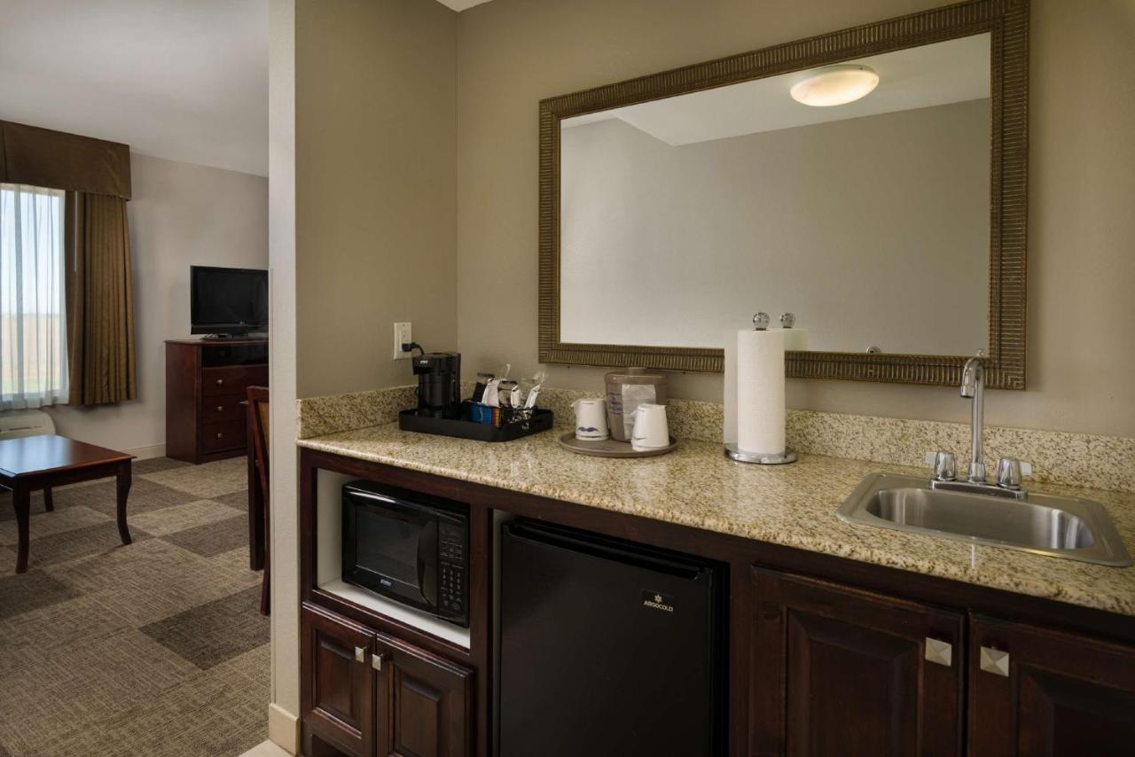 King Studio with Sofa Bed - Non-Smoking at Hampton Inn Suites Altus
