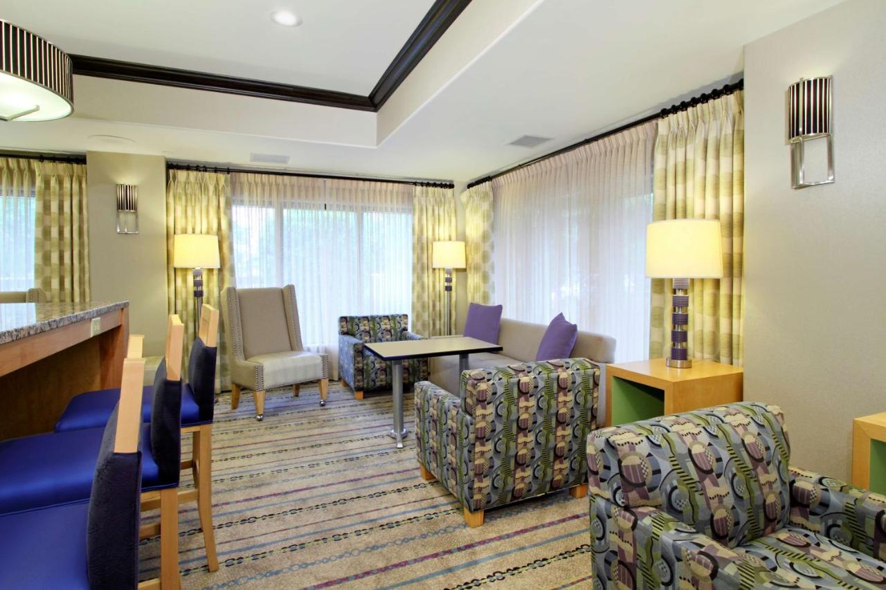 | Hampton by Hilton Austin South - I-35 & Ben White