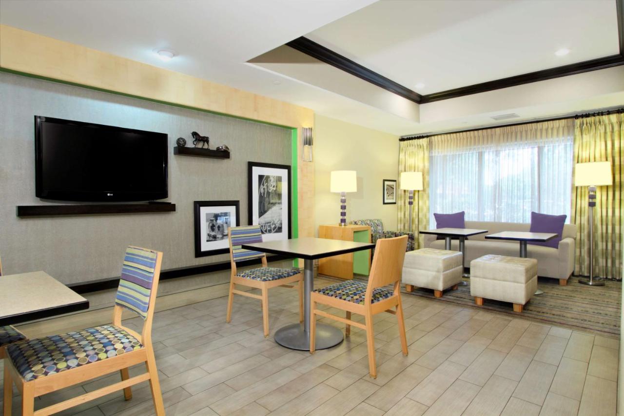 | Hampton by Hilton Austin South - I-35 & Ben White