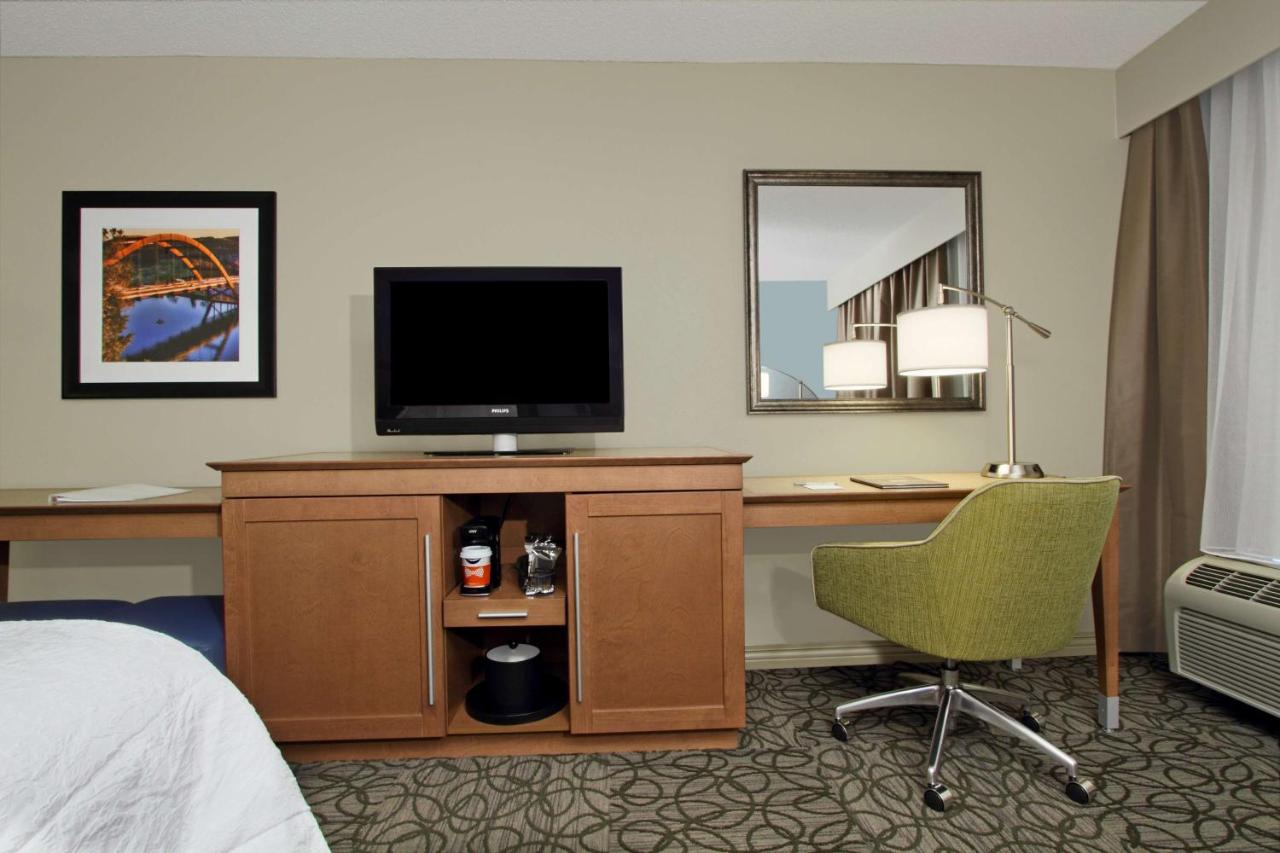 | Hampton by Hilton Austin South - I-35 & Ben White