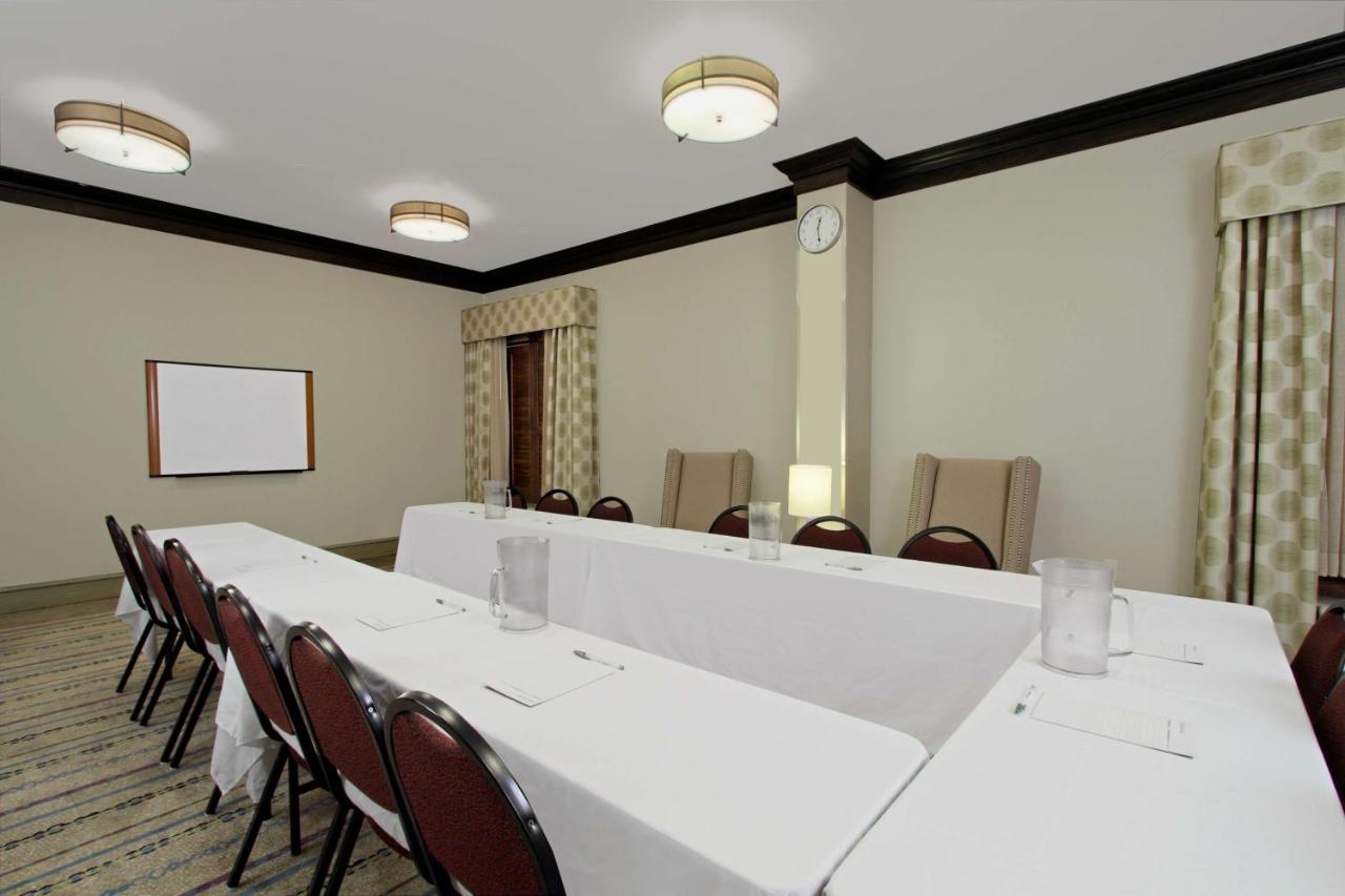 | Hampton by Hilton Austin South - I-35 & Ben White
