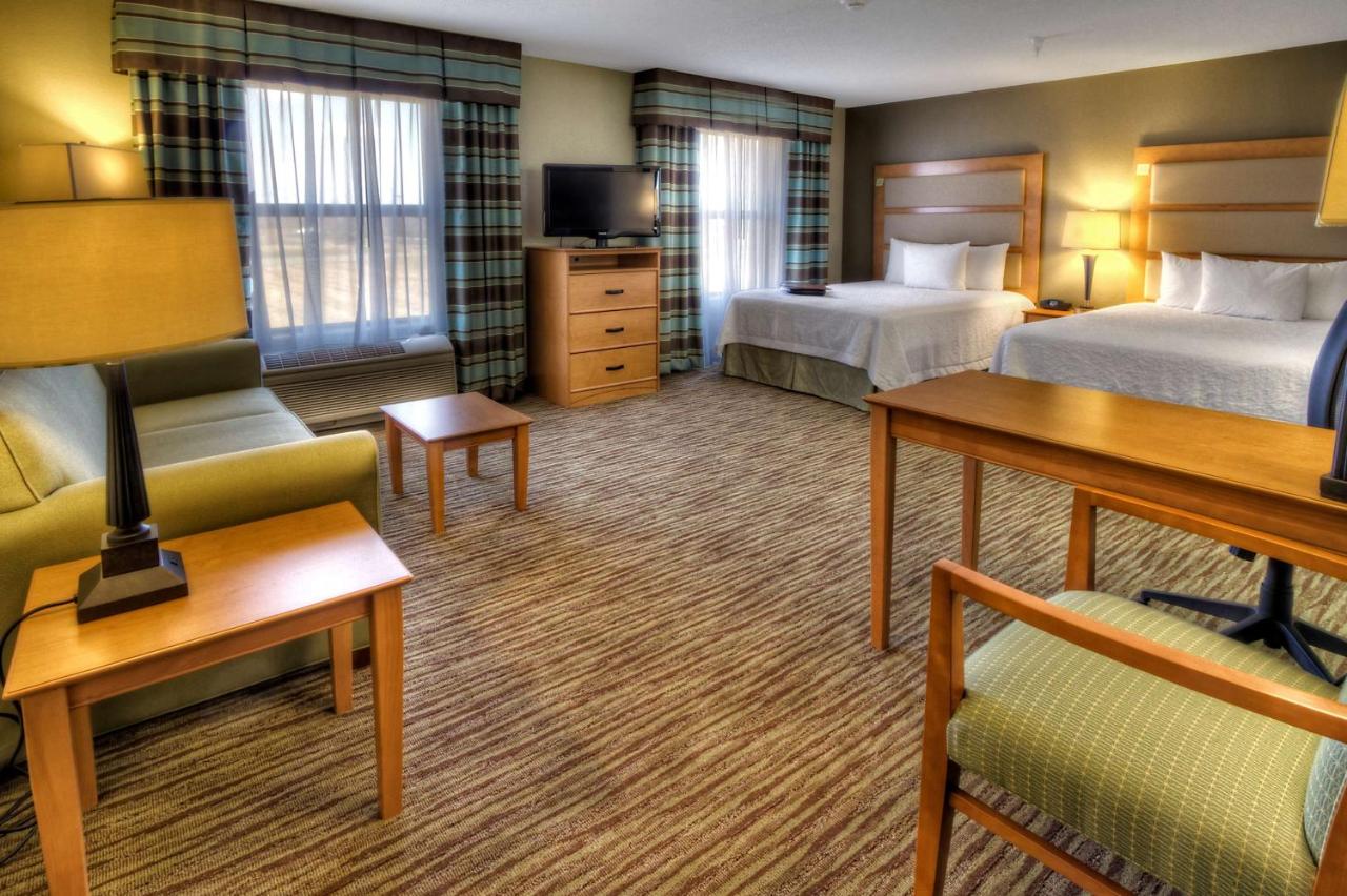 | Hampton Inn & Suites Kalamazoo-Oshtemo