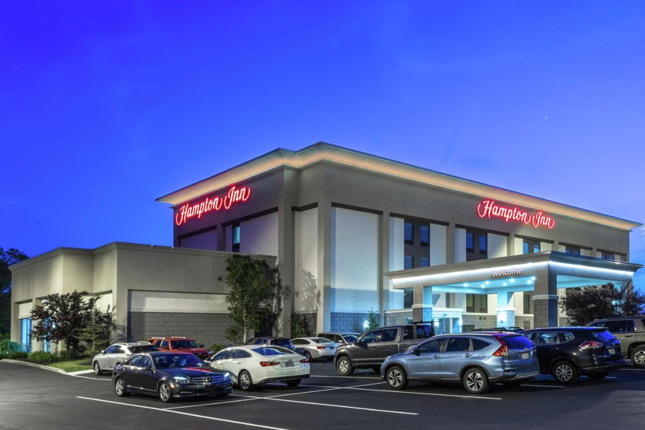 | Hampton Inn Bedford