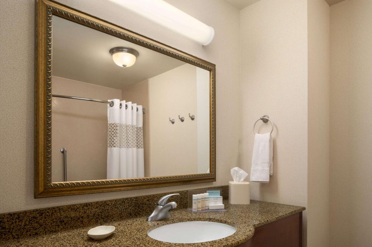 King Studio at Hampton Inn Belle Vernon