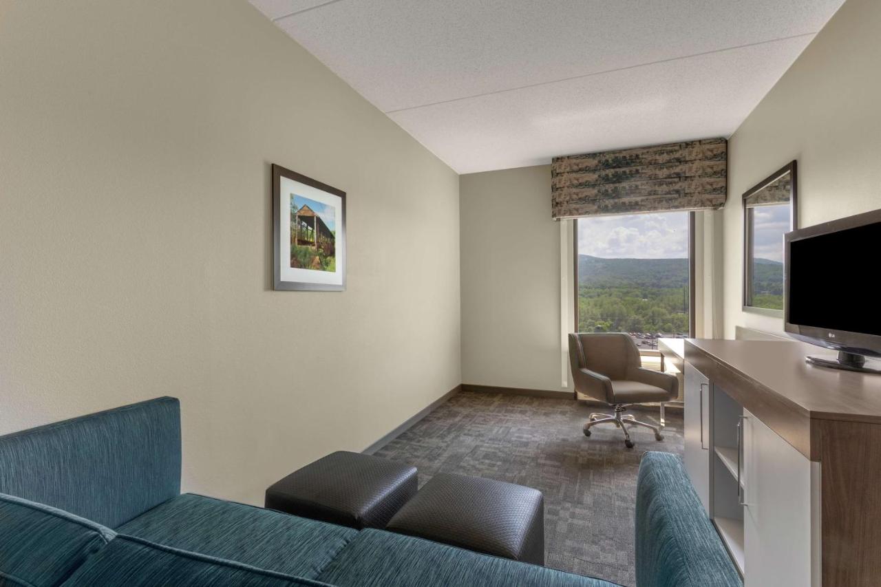 | Hampton Inn Bedford
