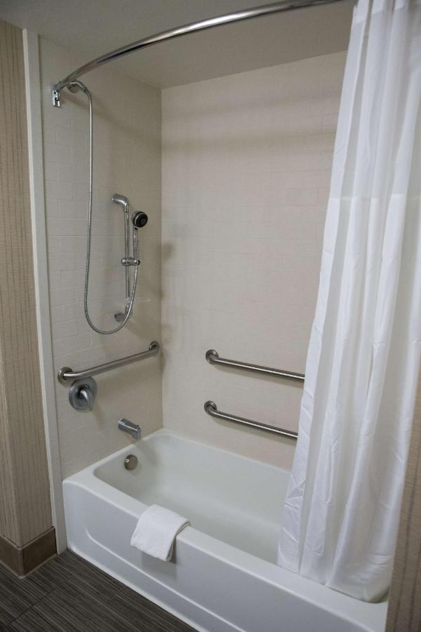 Queen Room with Two Queen Beds - Disability Access/Non-Smoking at Hampton Inn & Suites Bismarck Northwest