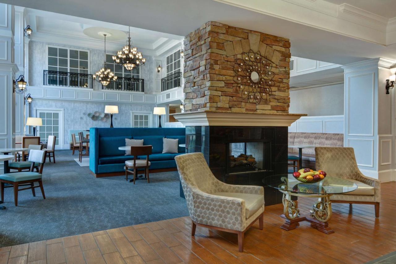 | Hampton Inn & Suites Birmingham-Hoover-Galleria