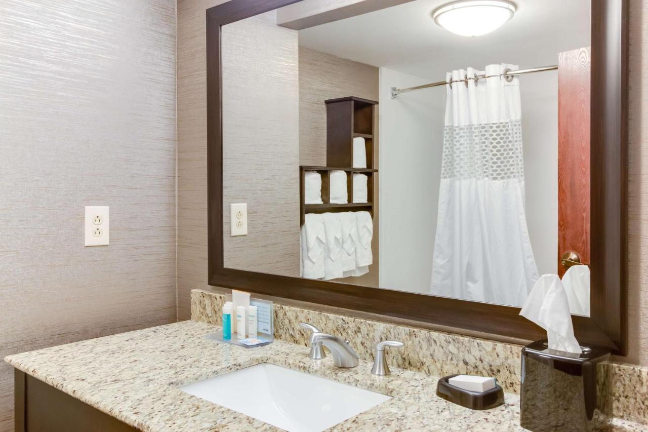 | Hampton Inn Bellevue/Nashville I-40 West