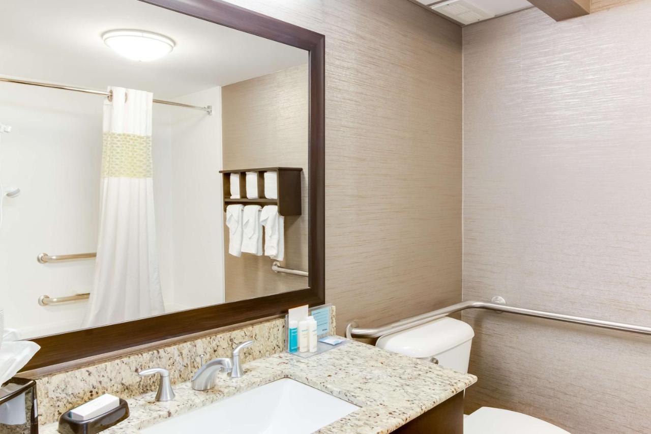 | Hampton Inn Bellevue/Nashville I-40 West