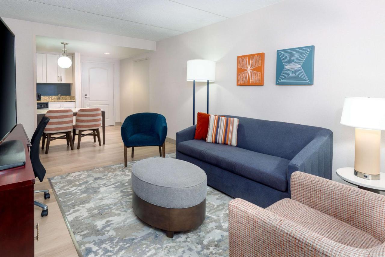 | Homewood Suites by Hilton Boston/Canton, MA