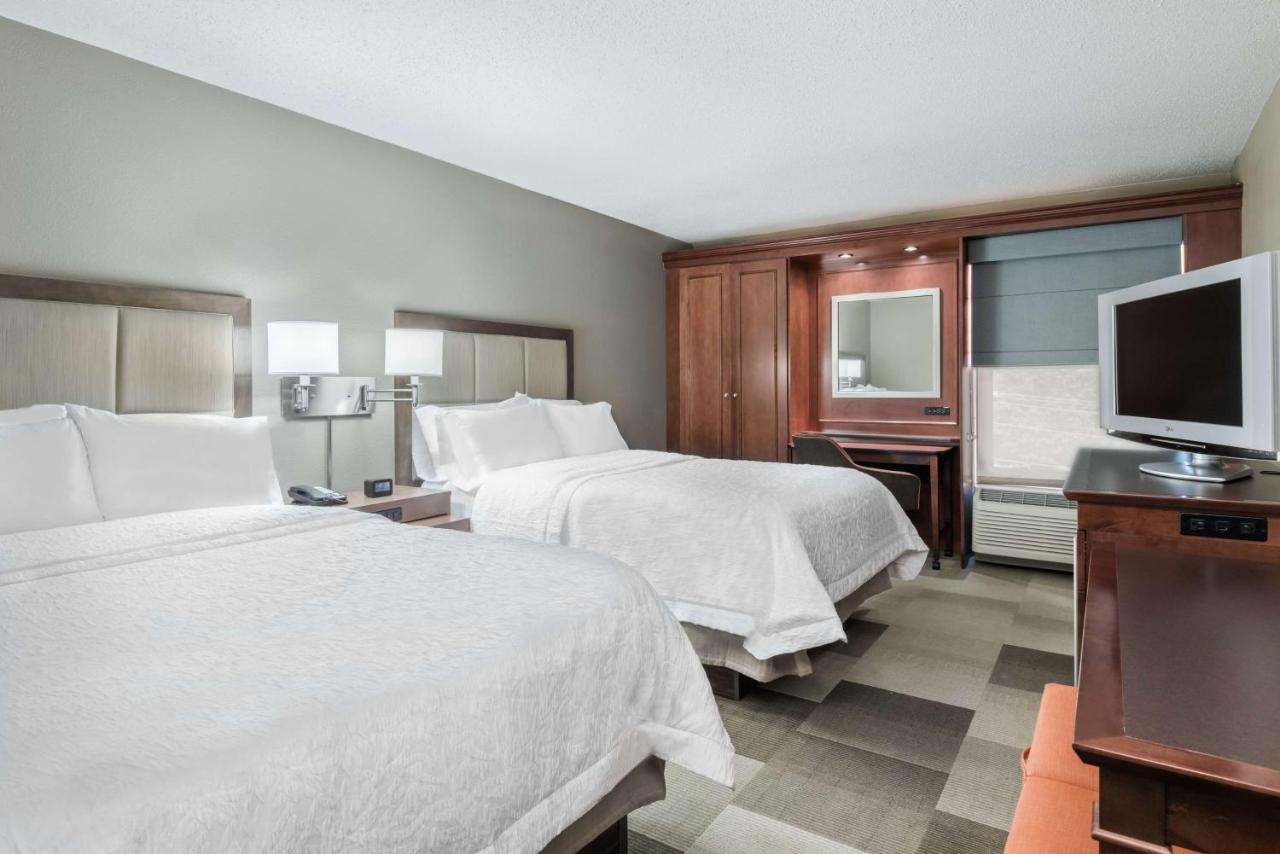 Double Room with Two Double Beds - Hearing Accesible/Non-Smoking at Hampton Inn Boston/Marlborough