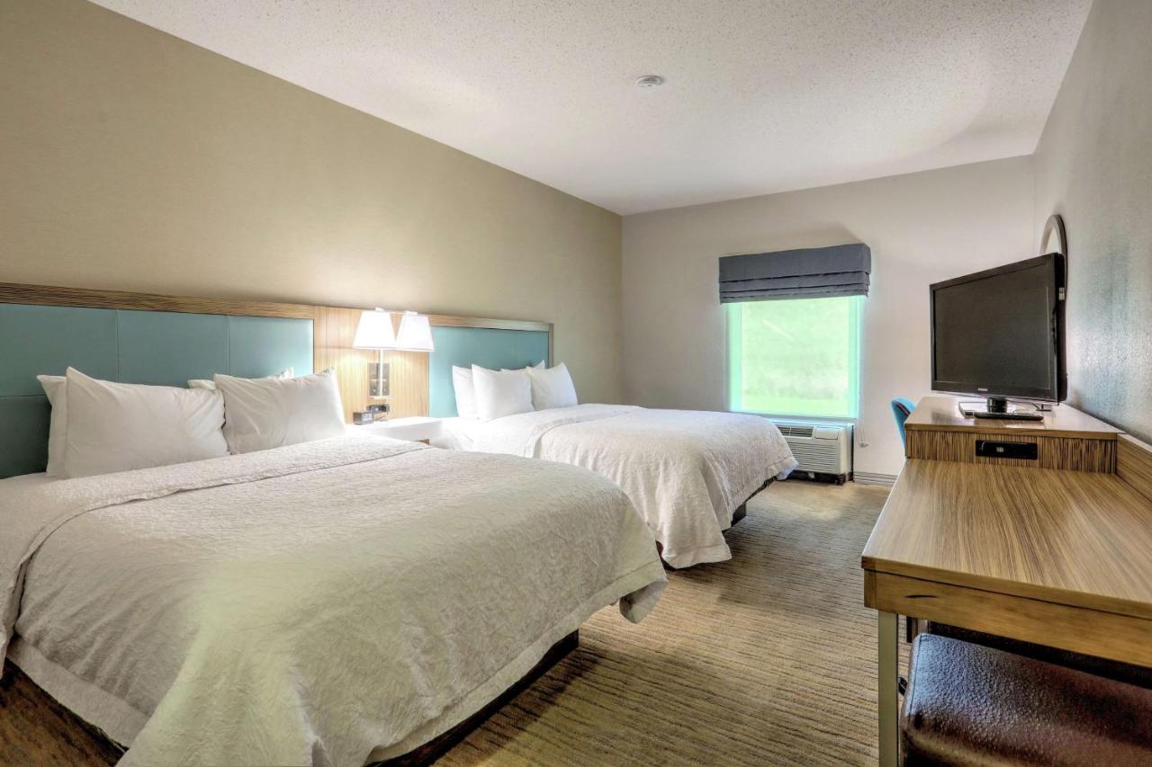 Queen Room with Two Queen Beds - Non-Smoking at Hampton Inn Batavia