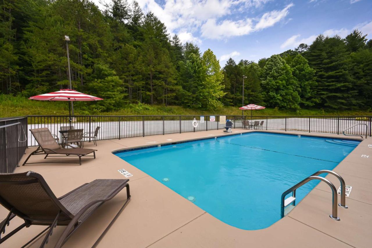 | Hampton Inn Brevard