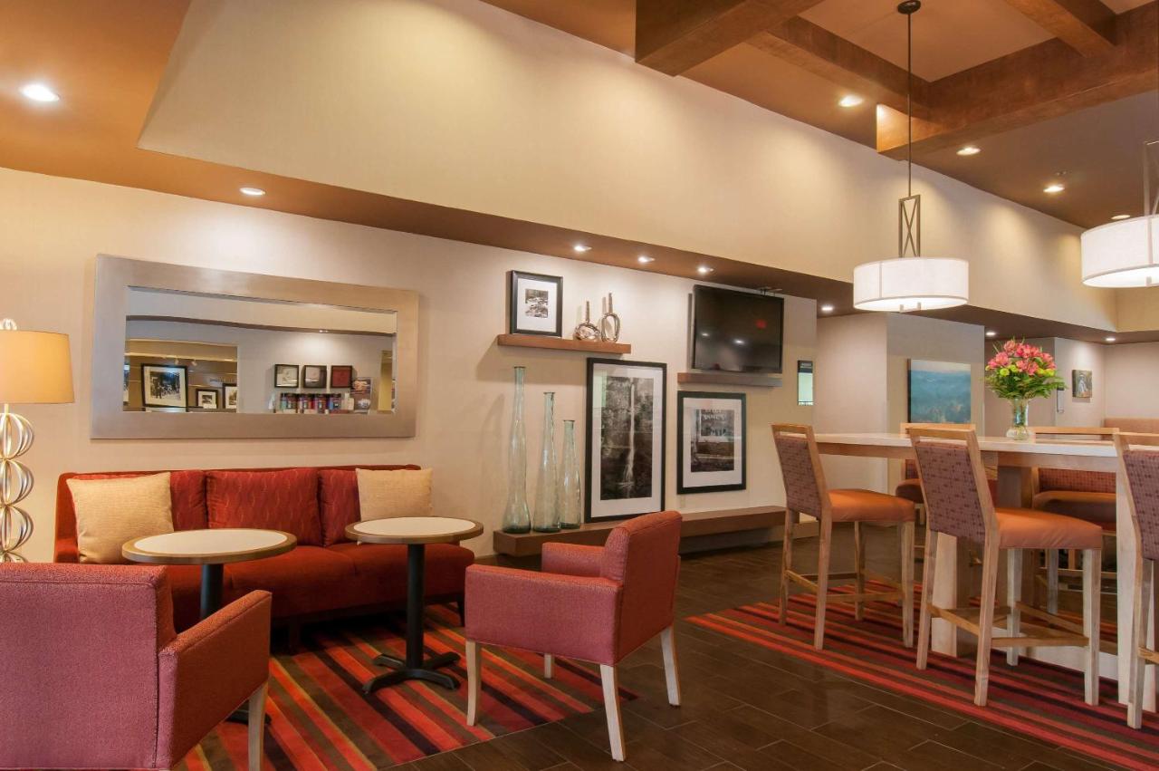 | Hampton Inn Brevard