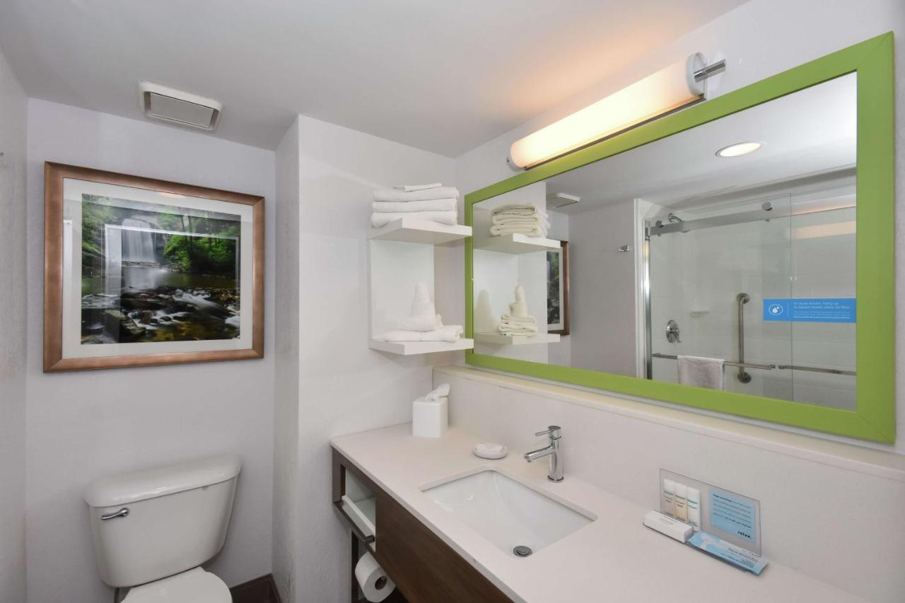| Hampton Inn Brevard