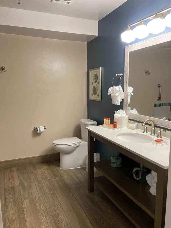 King Room Ocean View with Patio at Sand Pebbles Inn