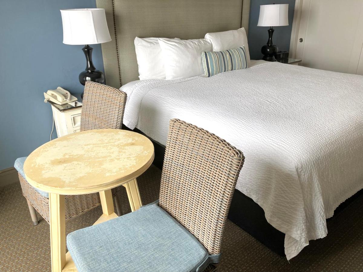 King Room Ocean View with Patio at Sand Pebbles Inn