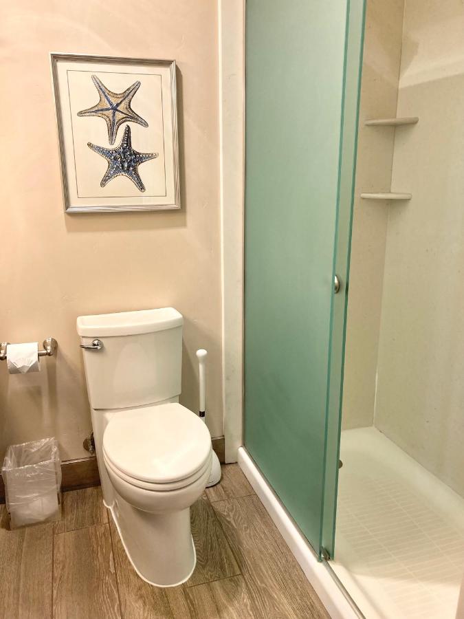 Deluxe Two Queen Beds Room at Sand Pebbles Inn