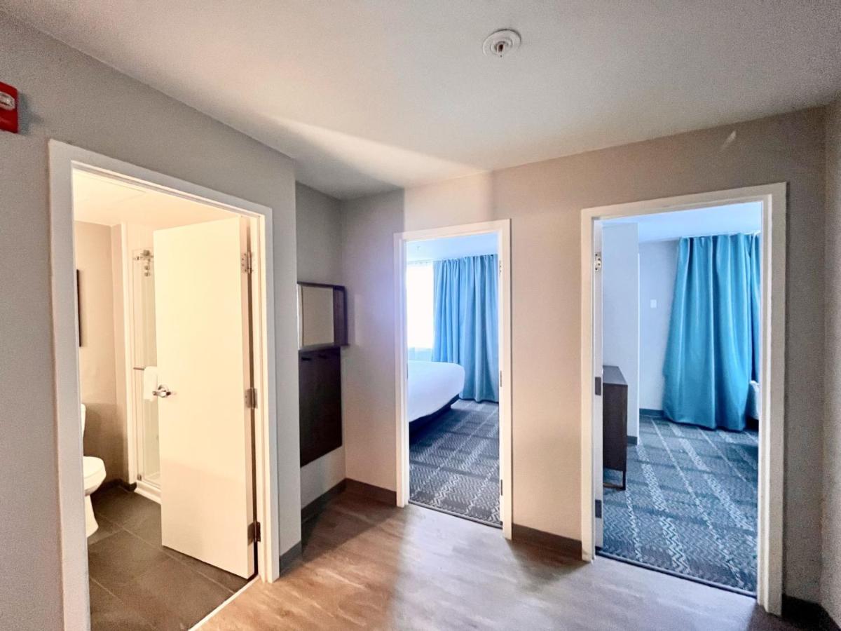 | Evergreen Suites Federal Way