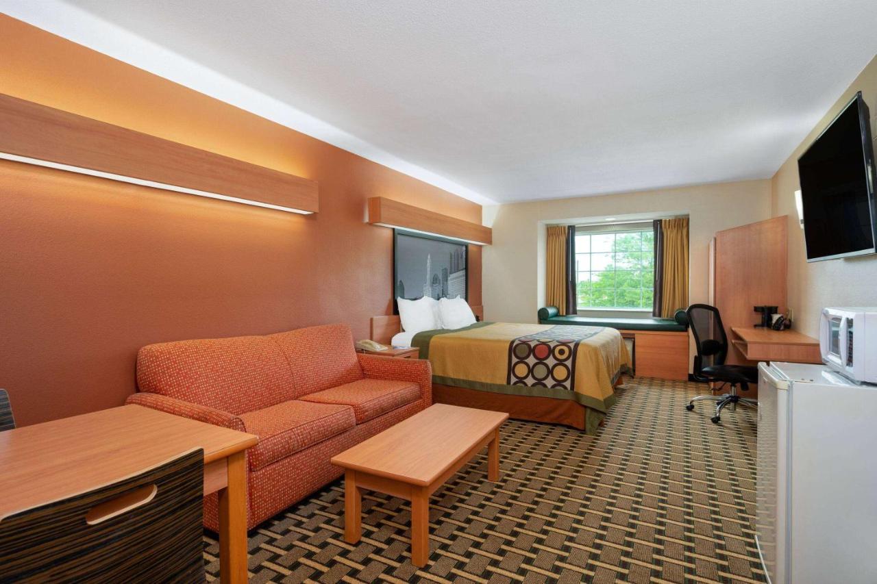 King Studio Suite - Non-Smoking at Super 8 by Wyndham Columbus West
