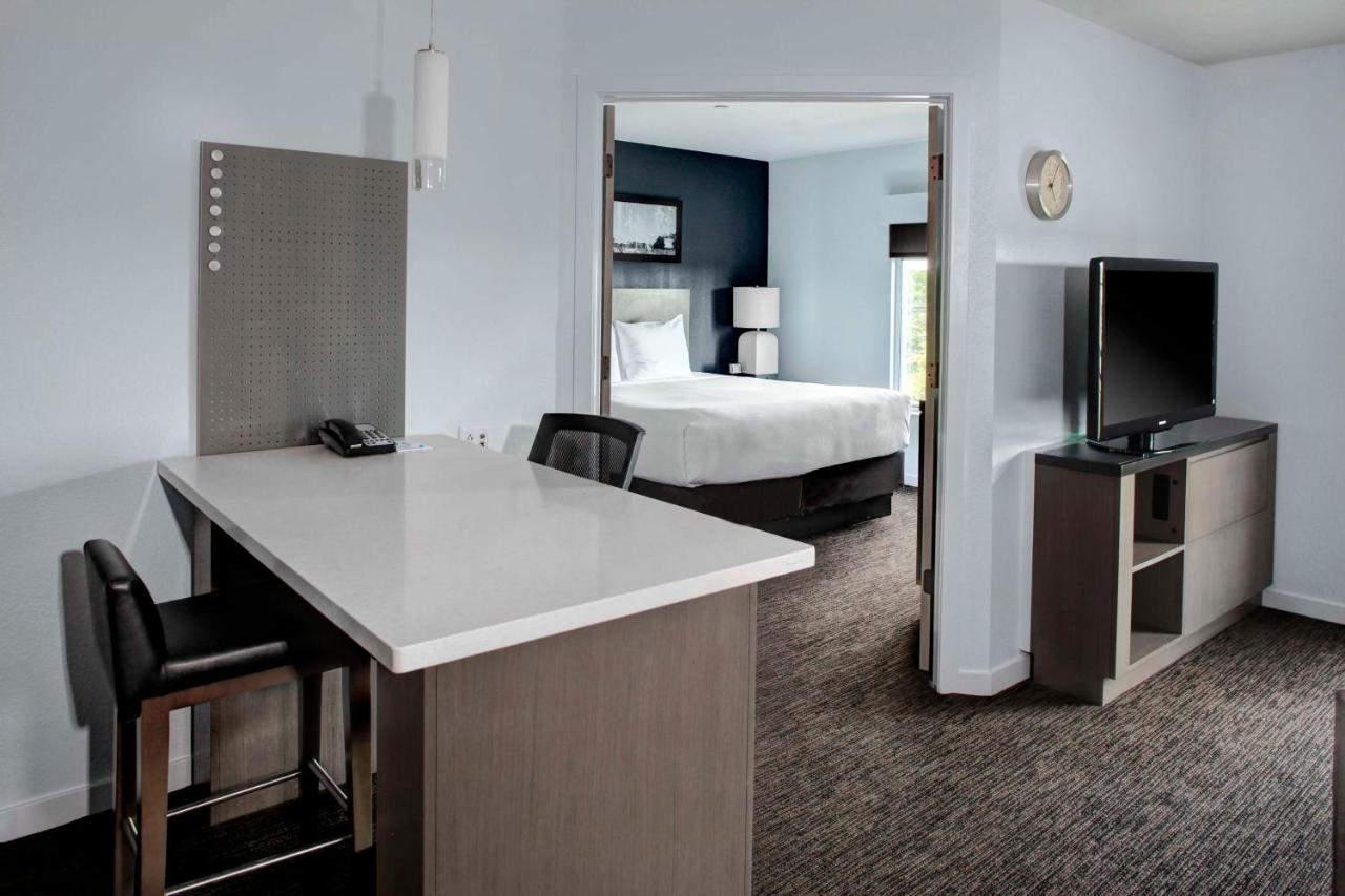 | Hyatt House Philadelphia/Plymouth Meeting