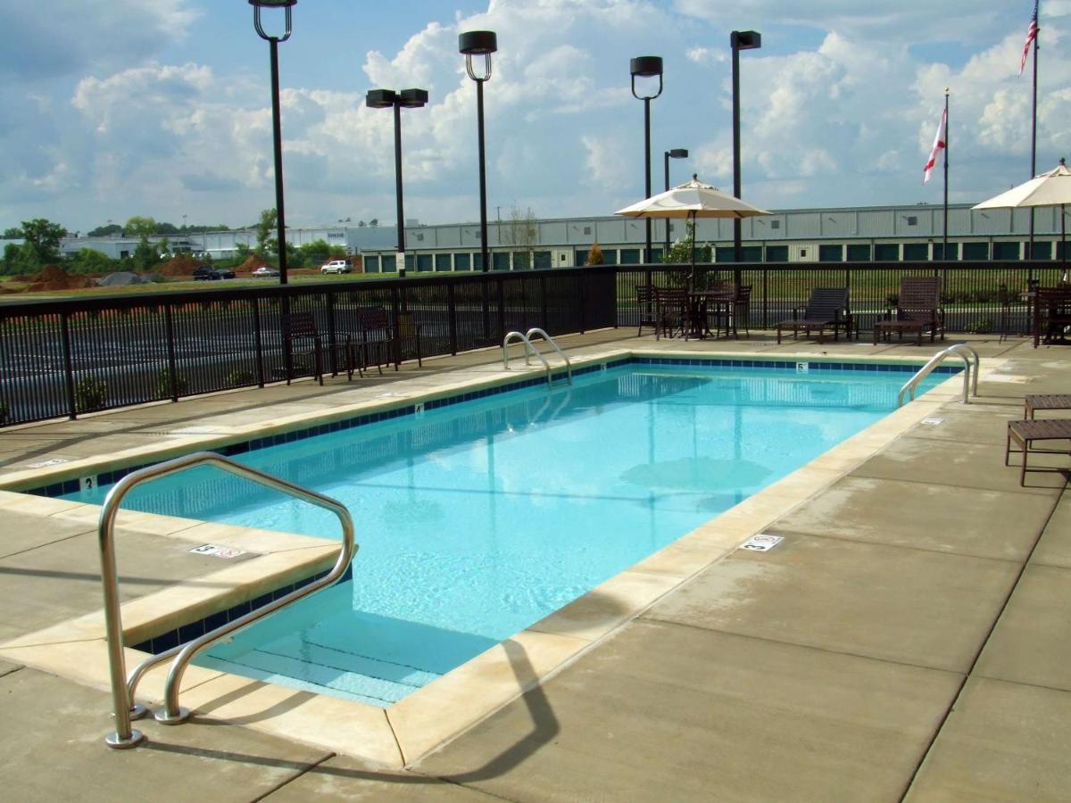 | Hampton Inn Calera