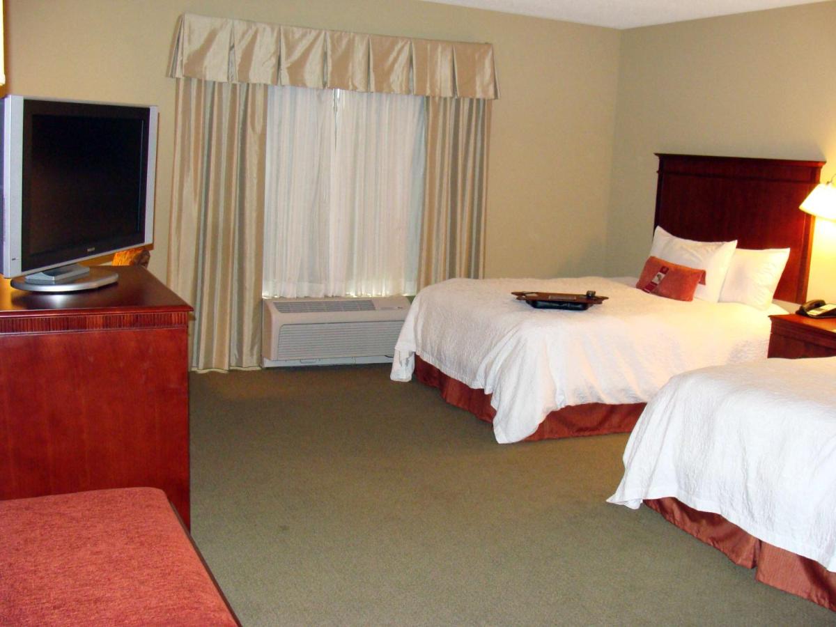 | Hampton Inn Calera