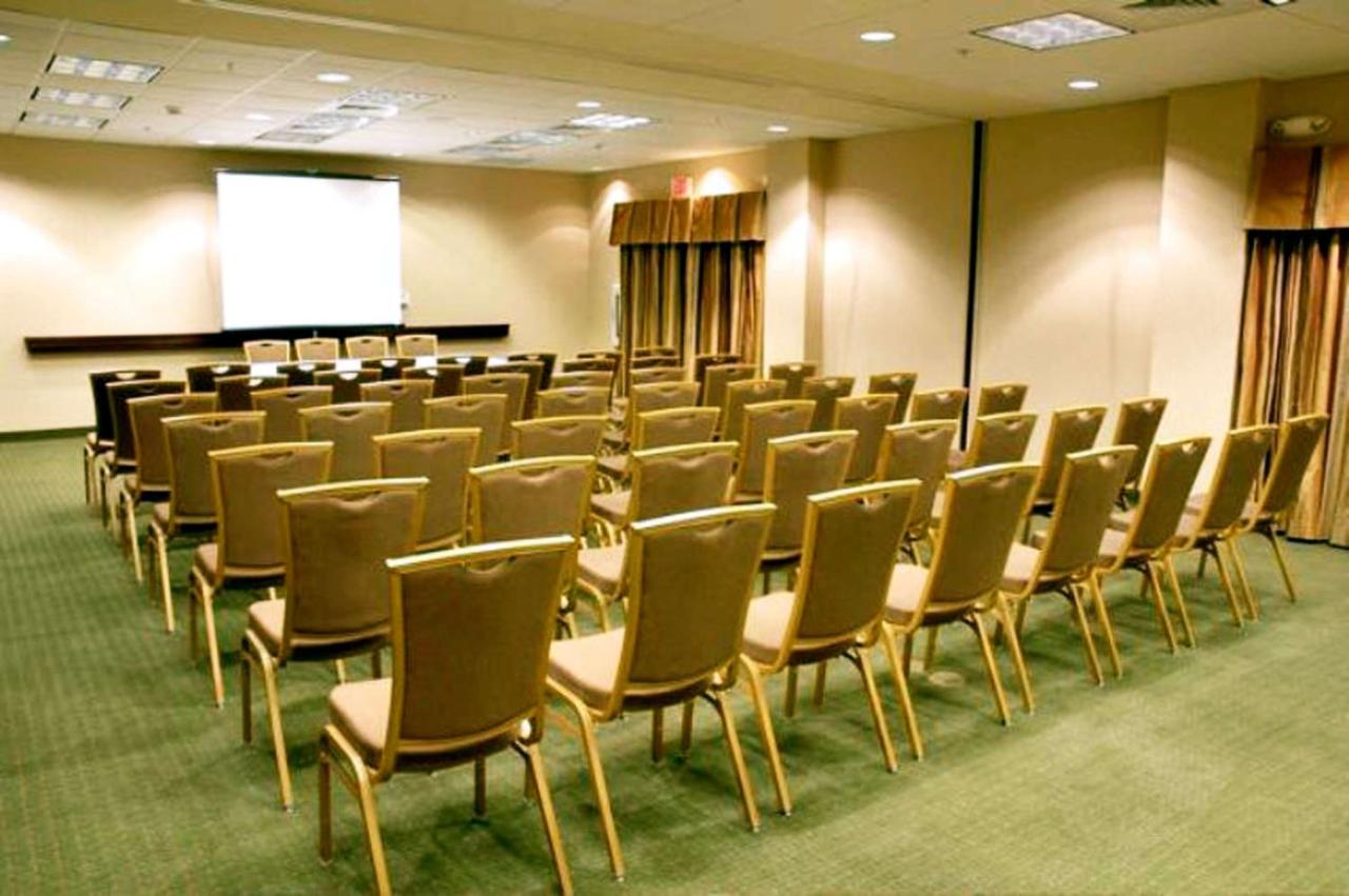 | Hampton Inn Calera