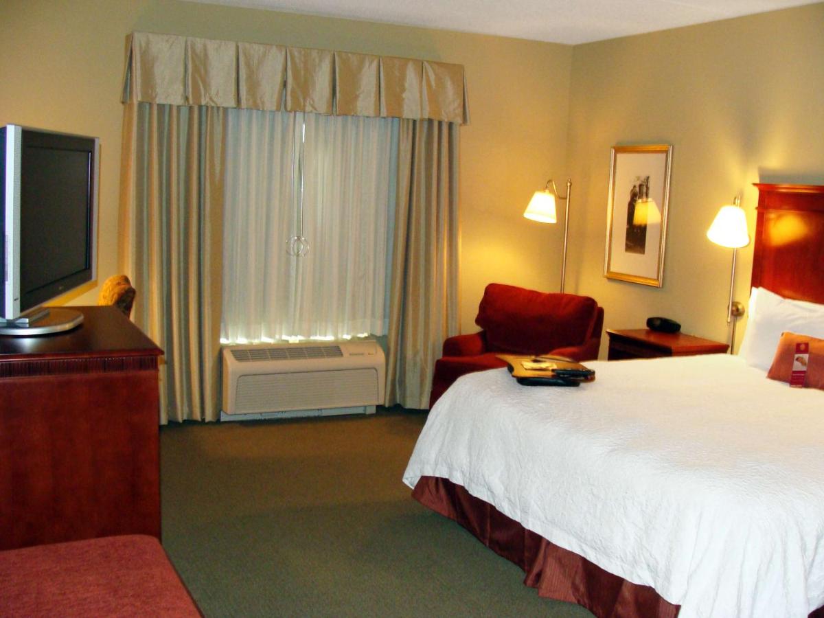 | Hampton Inn Calera