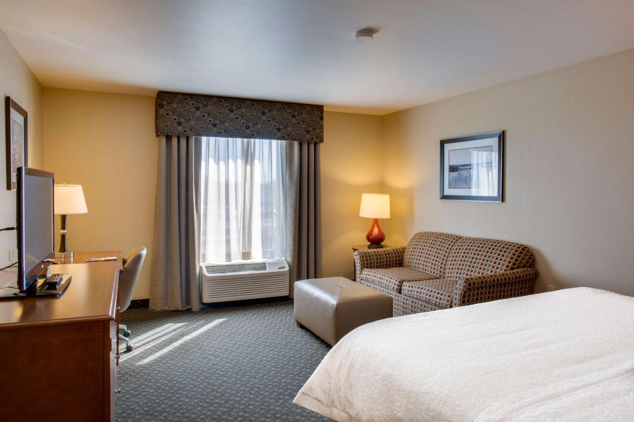 King Room with Sofa Bed - Non-Smoking at Hampton Inn Chickasha