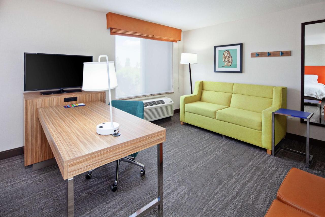 King Studio - Non-Smoking at Hampton Inn & Suites Chino Hills