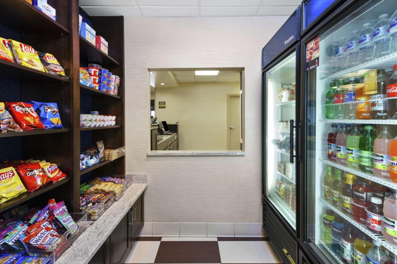 | Hampton Inn Clinton
