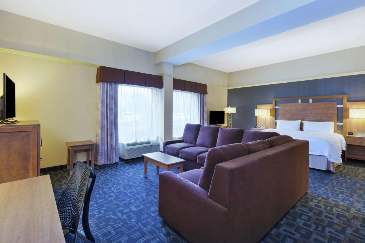 | Hampton Inn Clinton