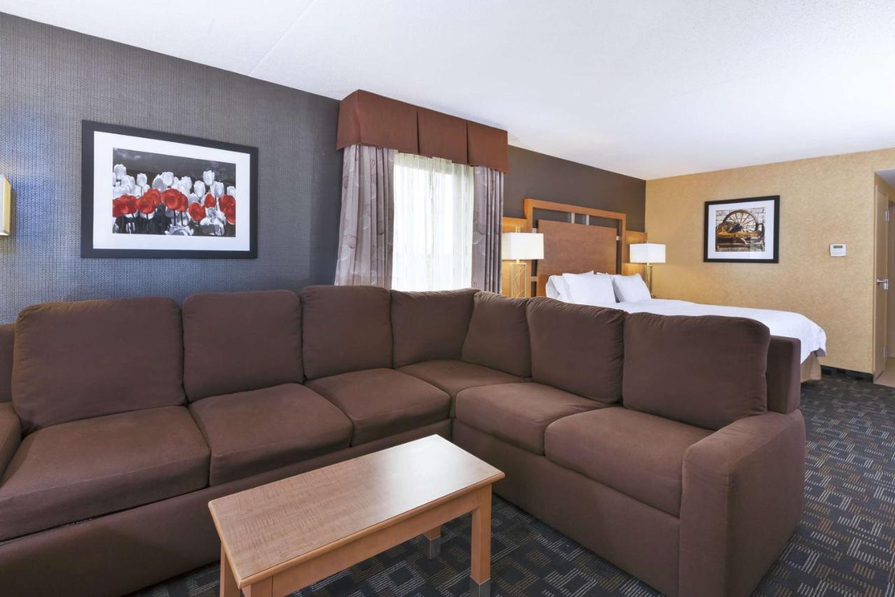 | Hampton Inn Clinton