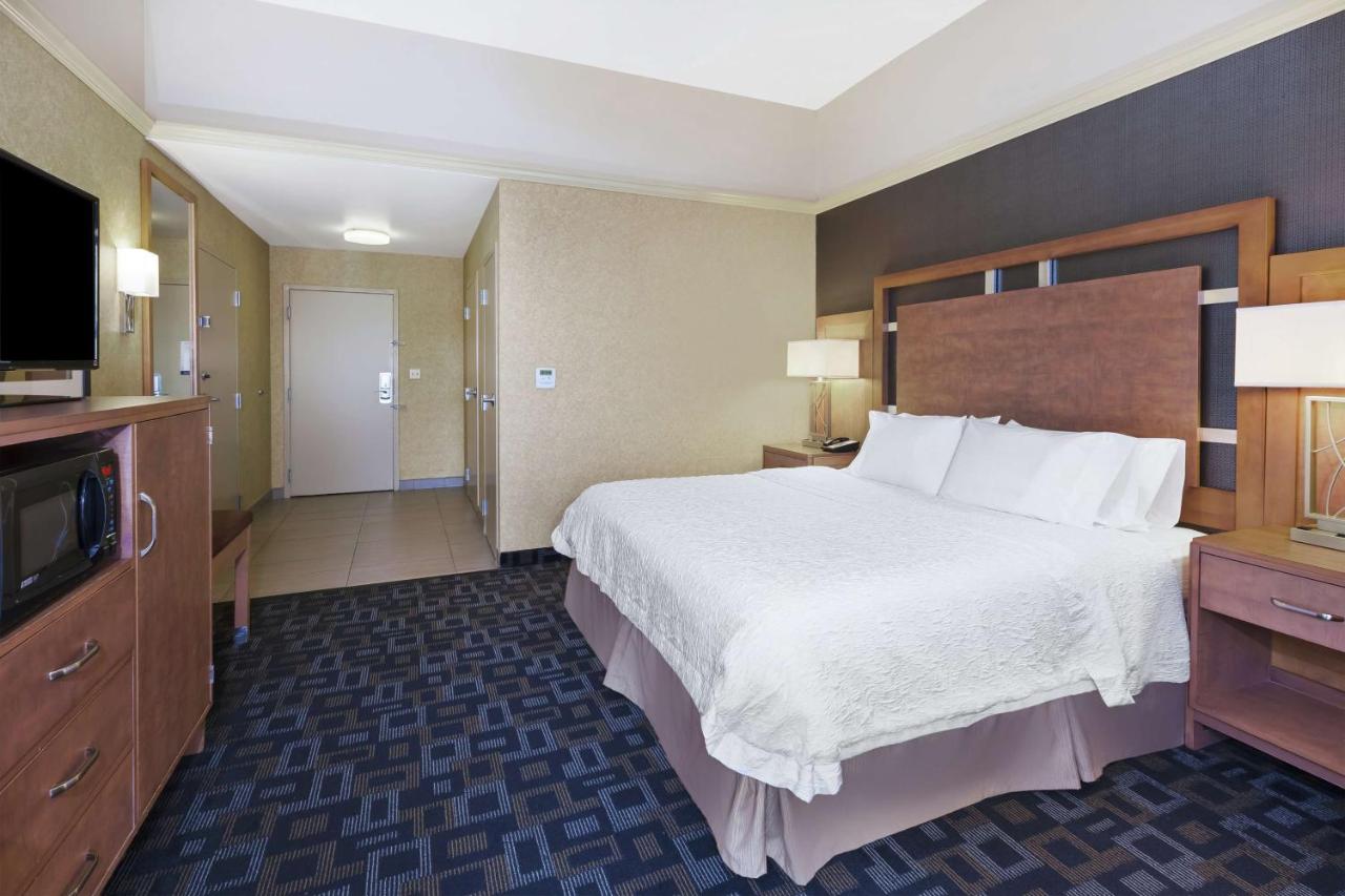 | Hampton Inn Clinton