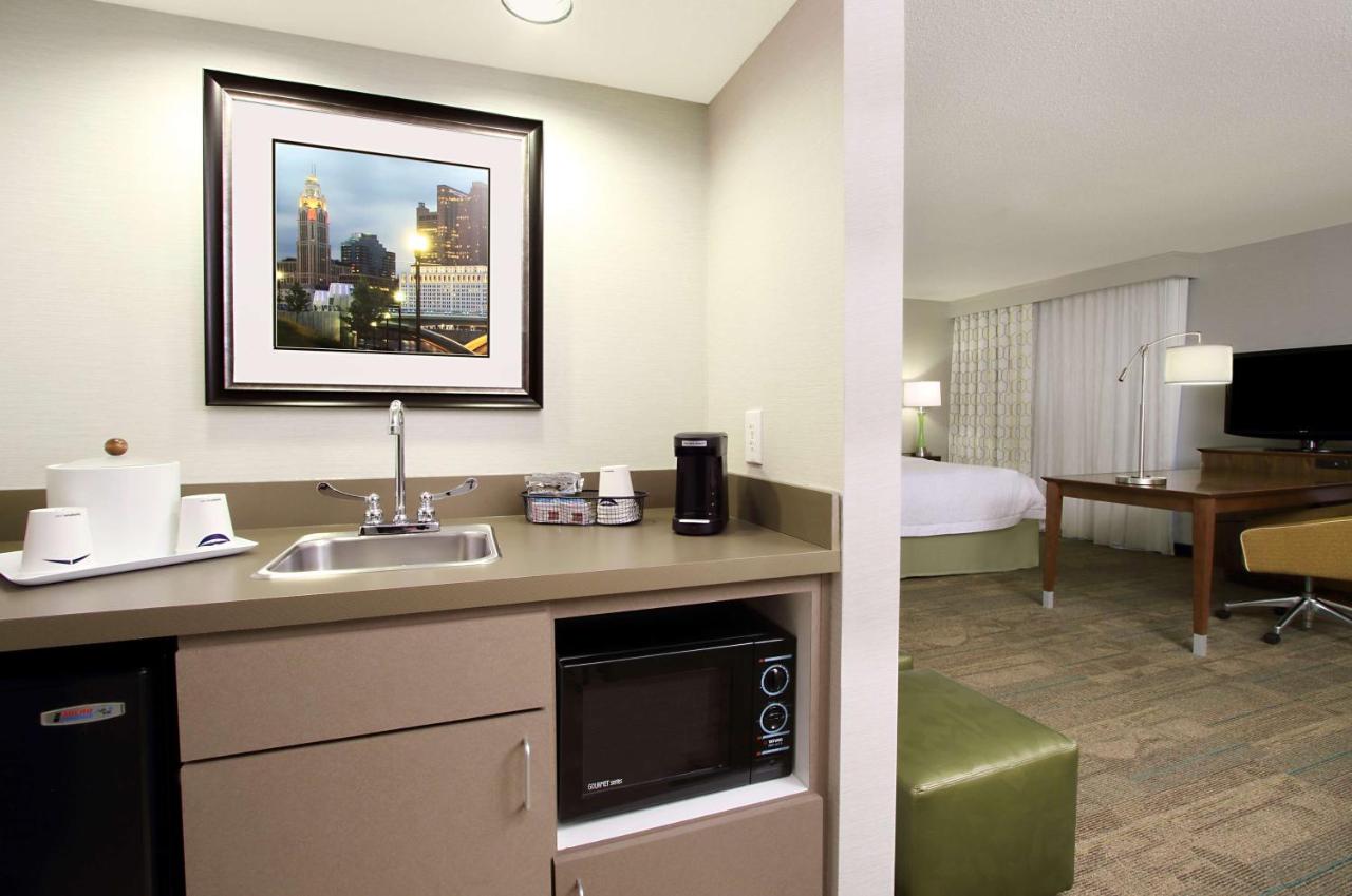 King Studio with Sofa Bed at Hampton Inn & Suites Columbus Hilliard