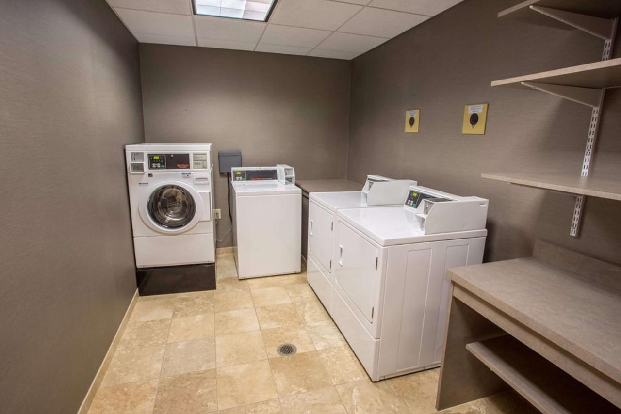 | Hampton Inn & Suites Tilton
