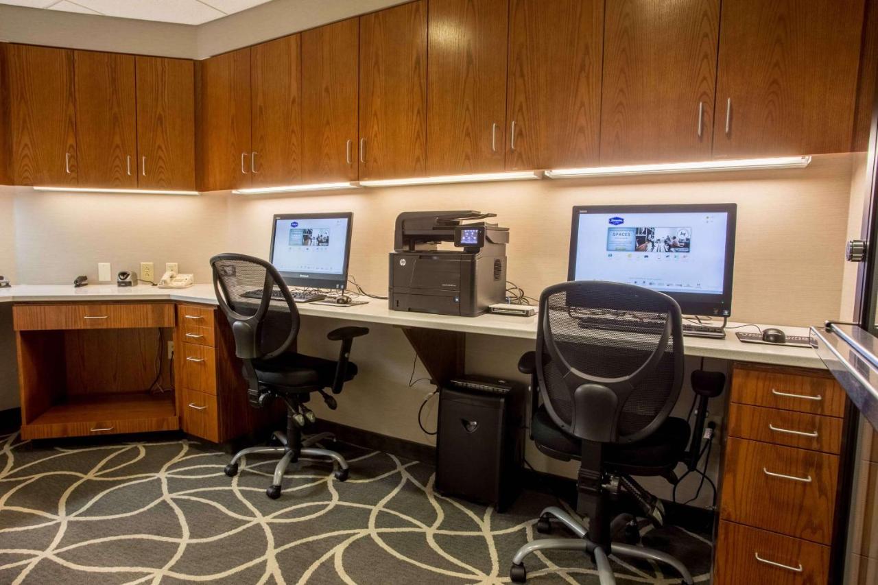 | Hampton Inn & Suites Tilton
