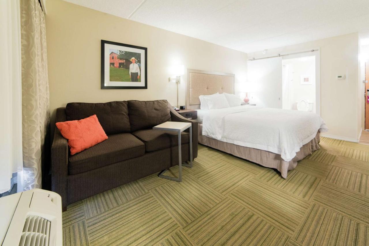 King Room with Sofa Bed - Non-Smoking at Hampton Inn Caryville-I-75/Cove Lake-State Park