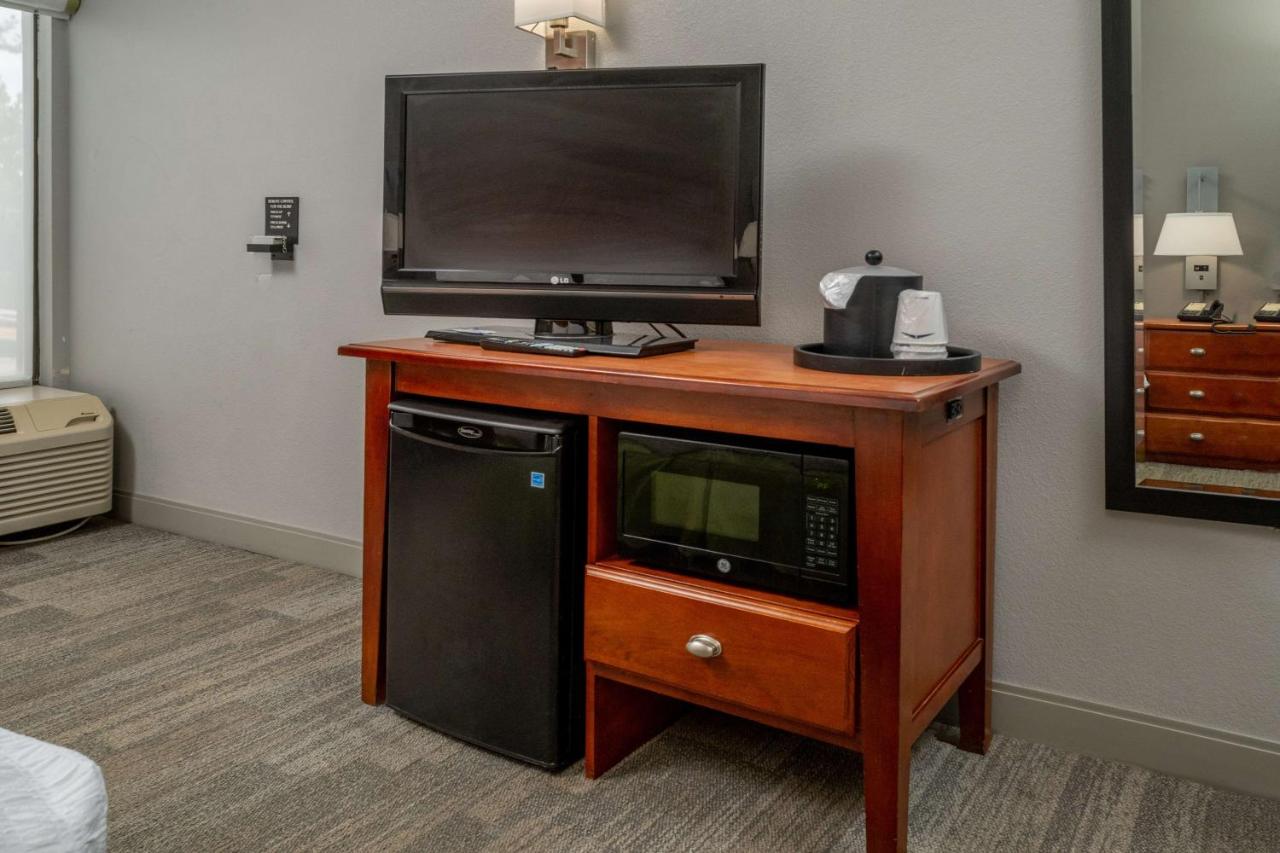 Double Room with Two Double Beds with Refridgerator and Microwave - Non-Smoking at Hampton Inn Charleston-Downtown