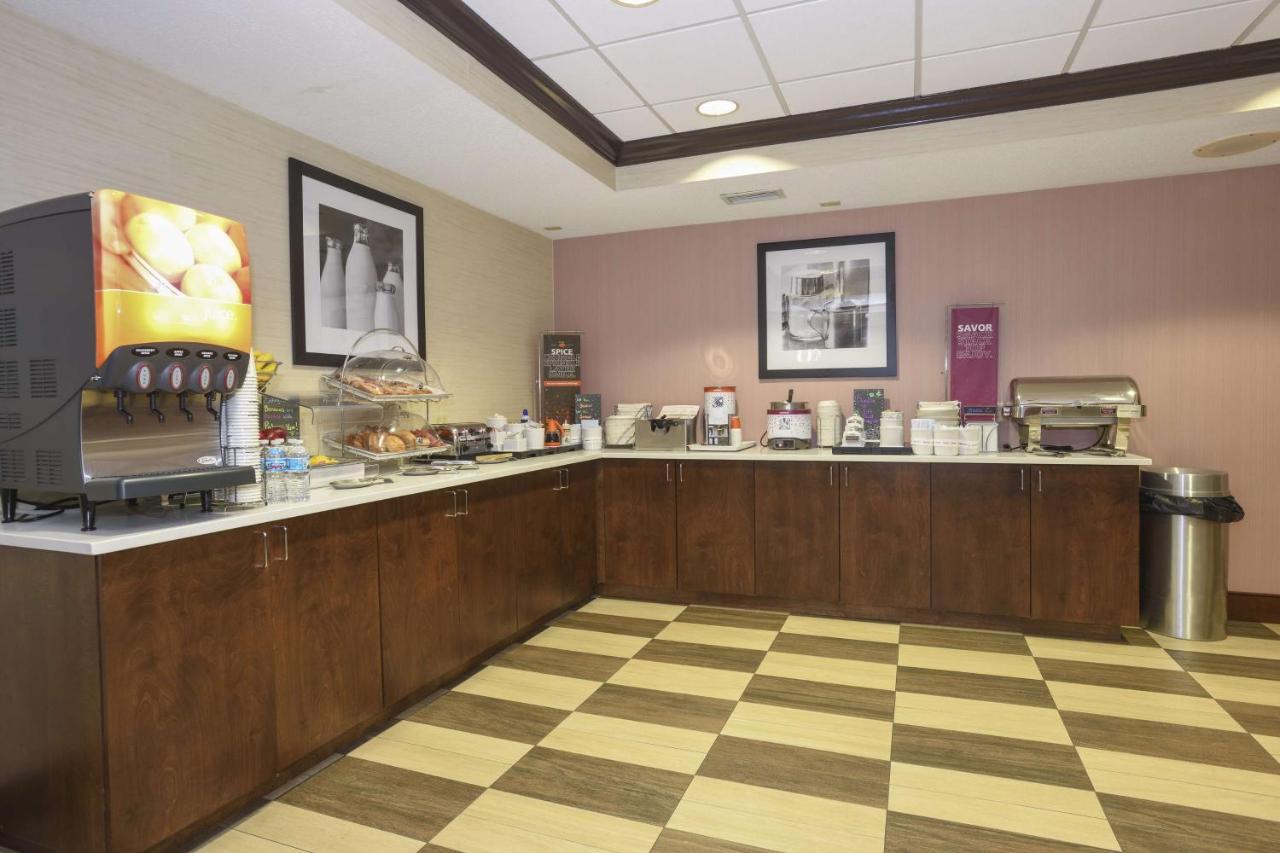 | Hampton Inn Cincinnati Eastgate