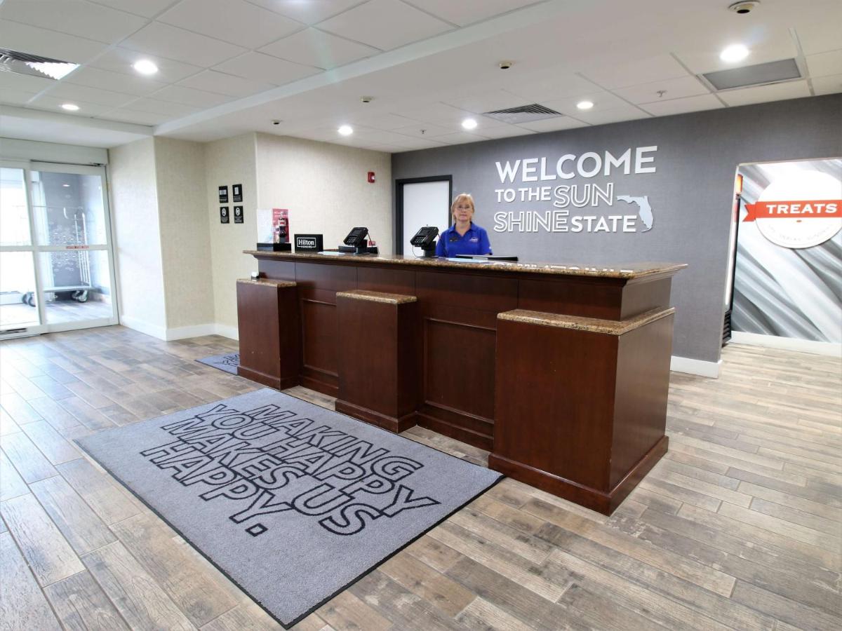 | Hampton Inn & Suites Palm Coast