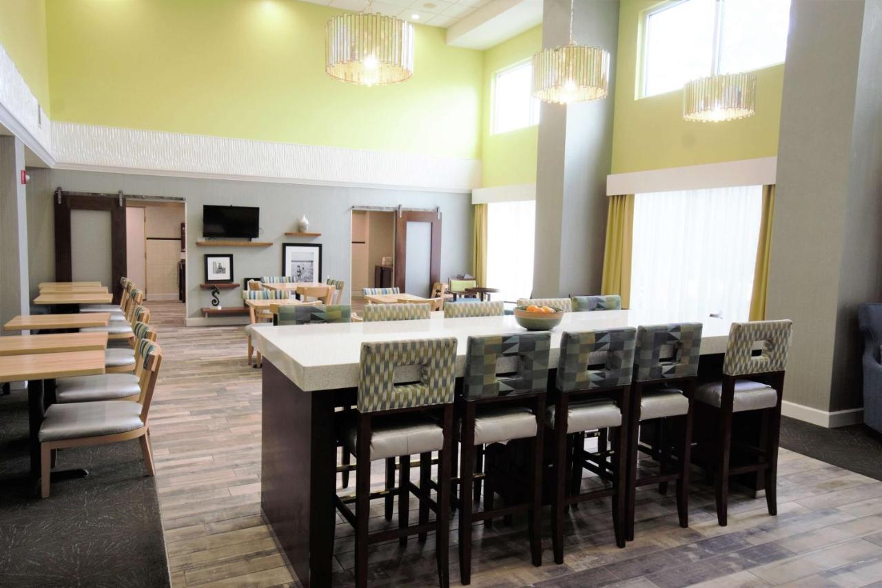 | Hampton Inn & Suites Palm Coast