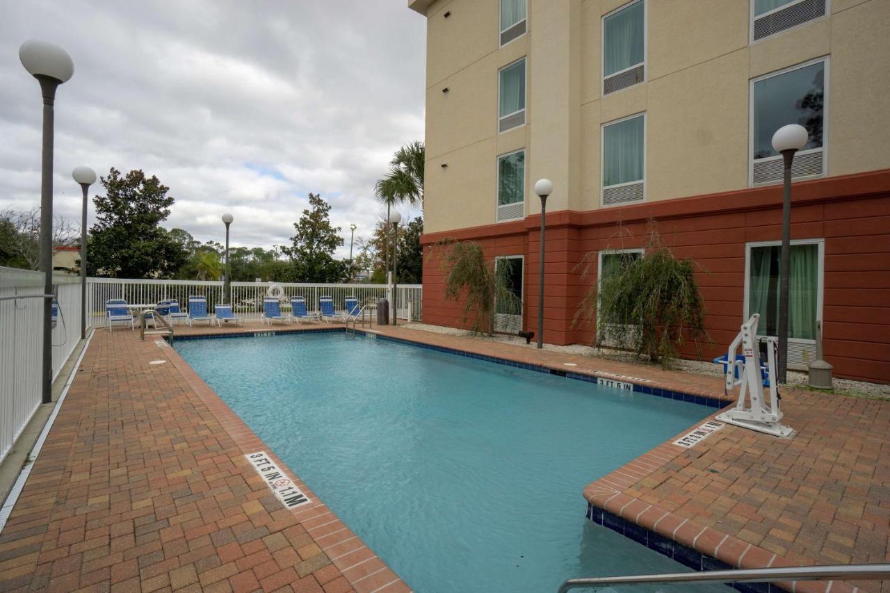 | Hampton Inn & Suites Palm Coast