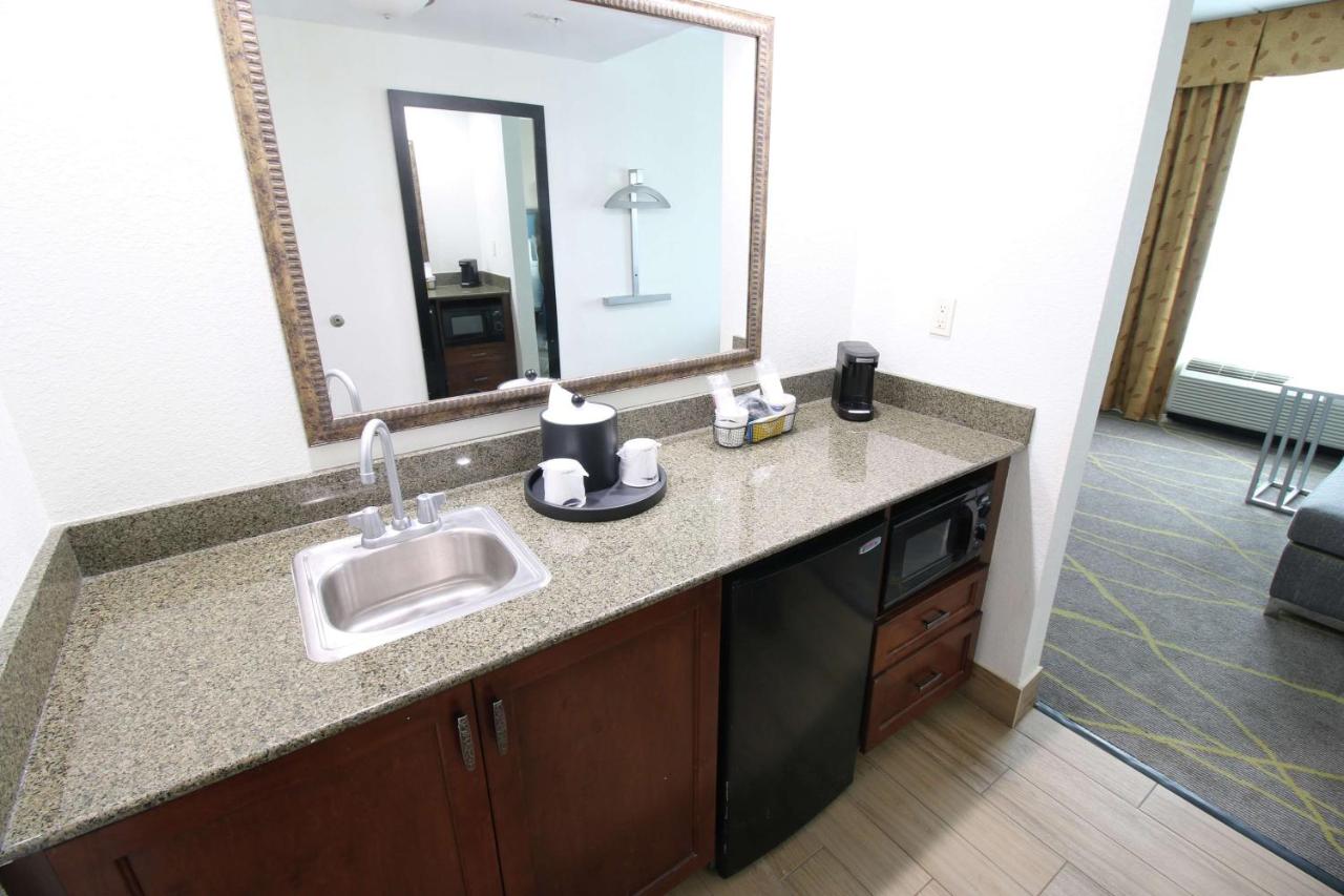 | Hampton Inn & Suites Palm Coast
